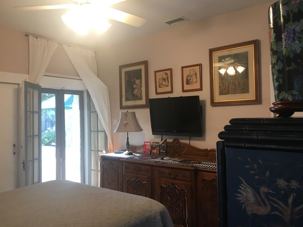 Dresden B & B Los Angeles Szoba fotó